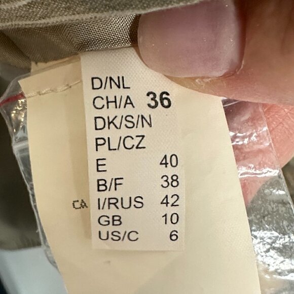 * HOST PICK* EUC - Bianca Blazer, Size 36, Tan/White - Picture 5 of 6